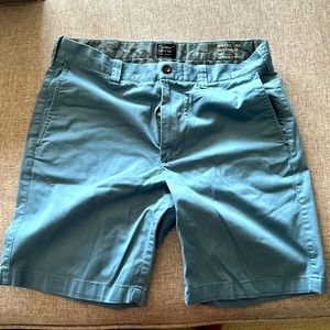 Mens J-Crew Flat Front shorts